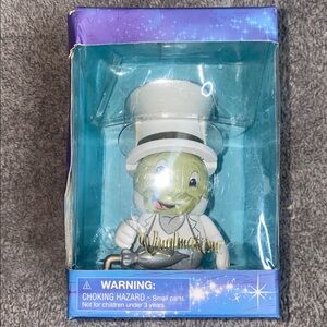 NWT Retired Disney Vinylmation Jimney Cricket from the "Make a wish" series!